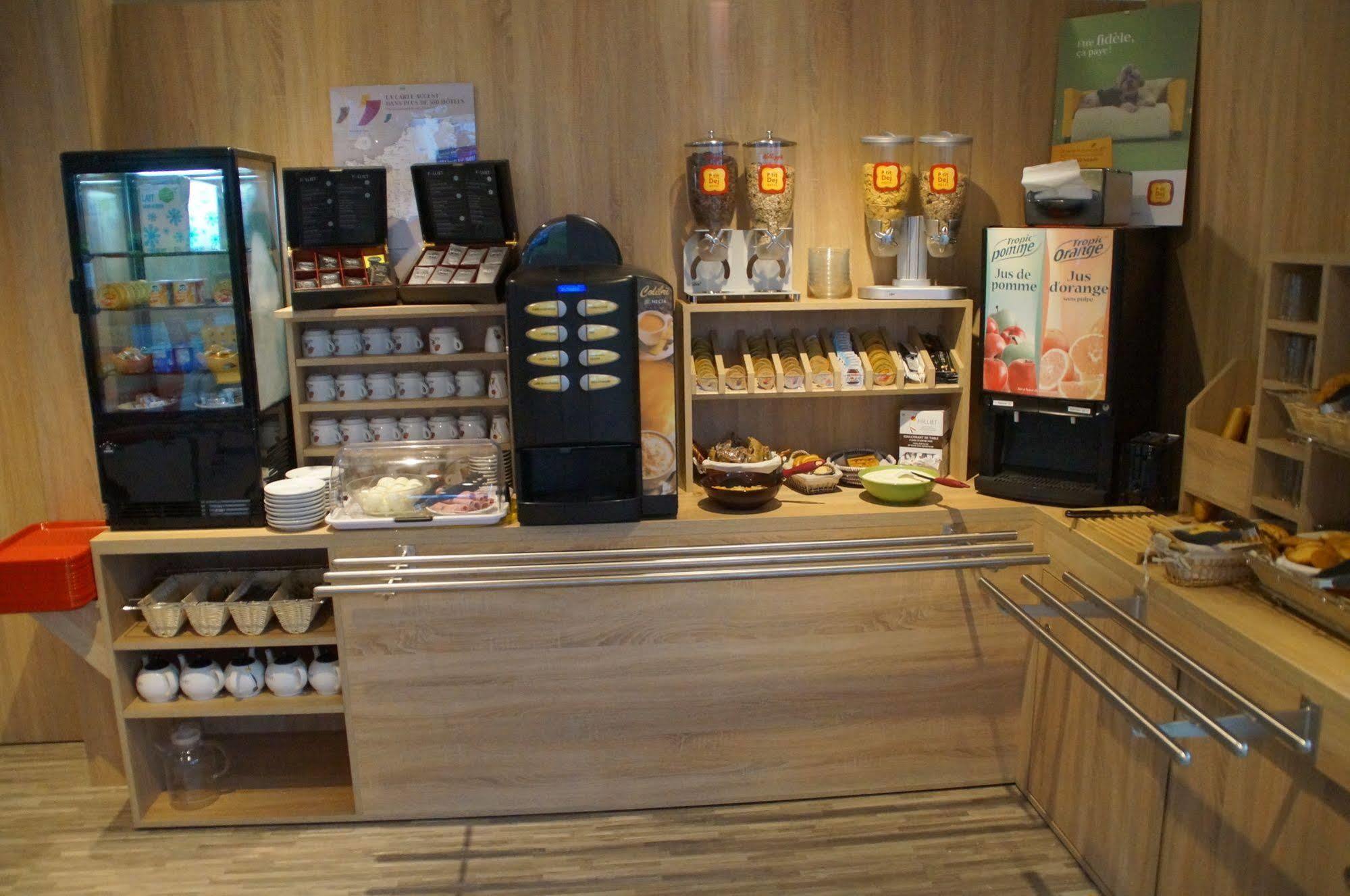 The Originals Access Aeroport, Hotel Орийак Экстерьер фото